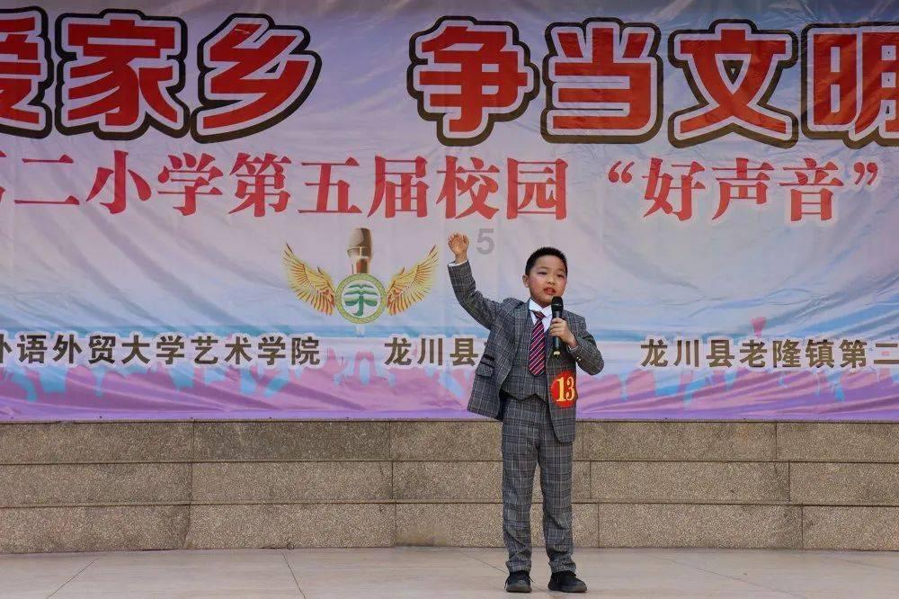这一次，“毁尽三观”的斯琴格日乐，将不再被世人原谅